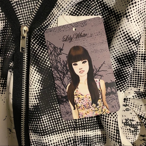 Lily White silky flowy black/white dress - Picture 4 of 4